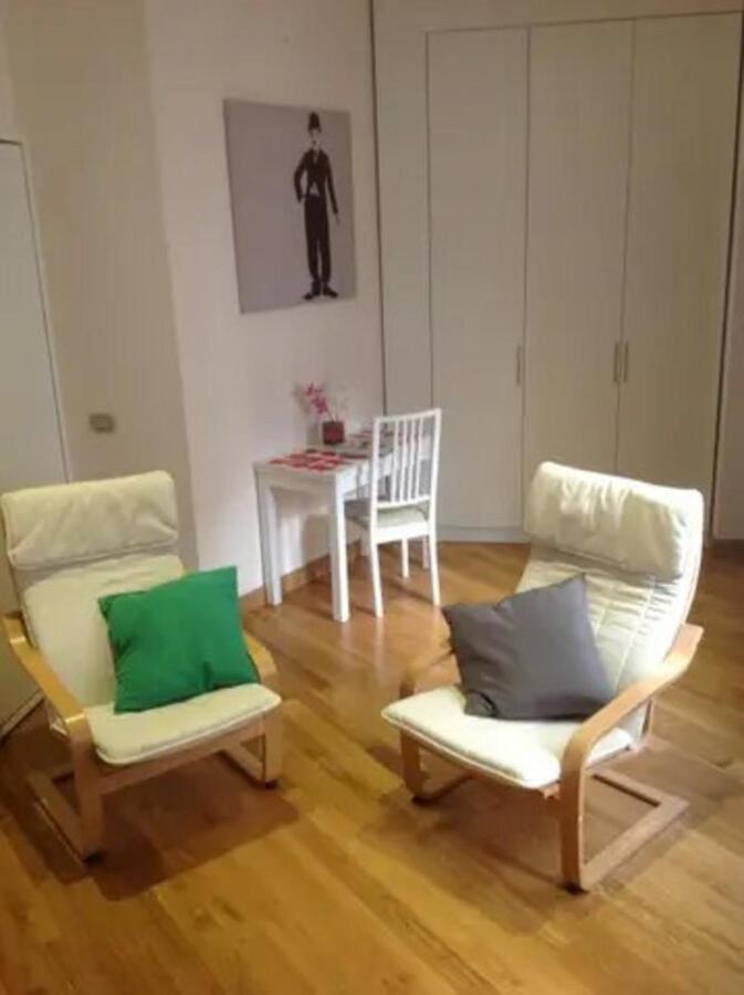 White House Apartment *